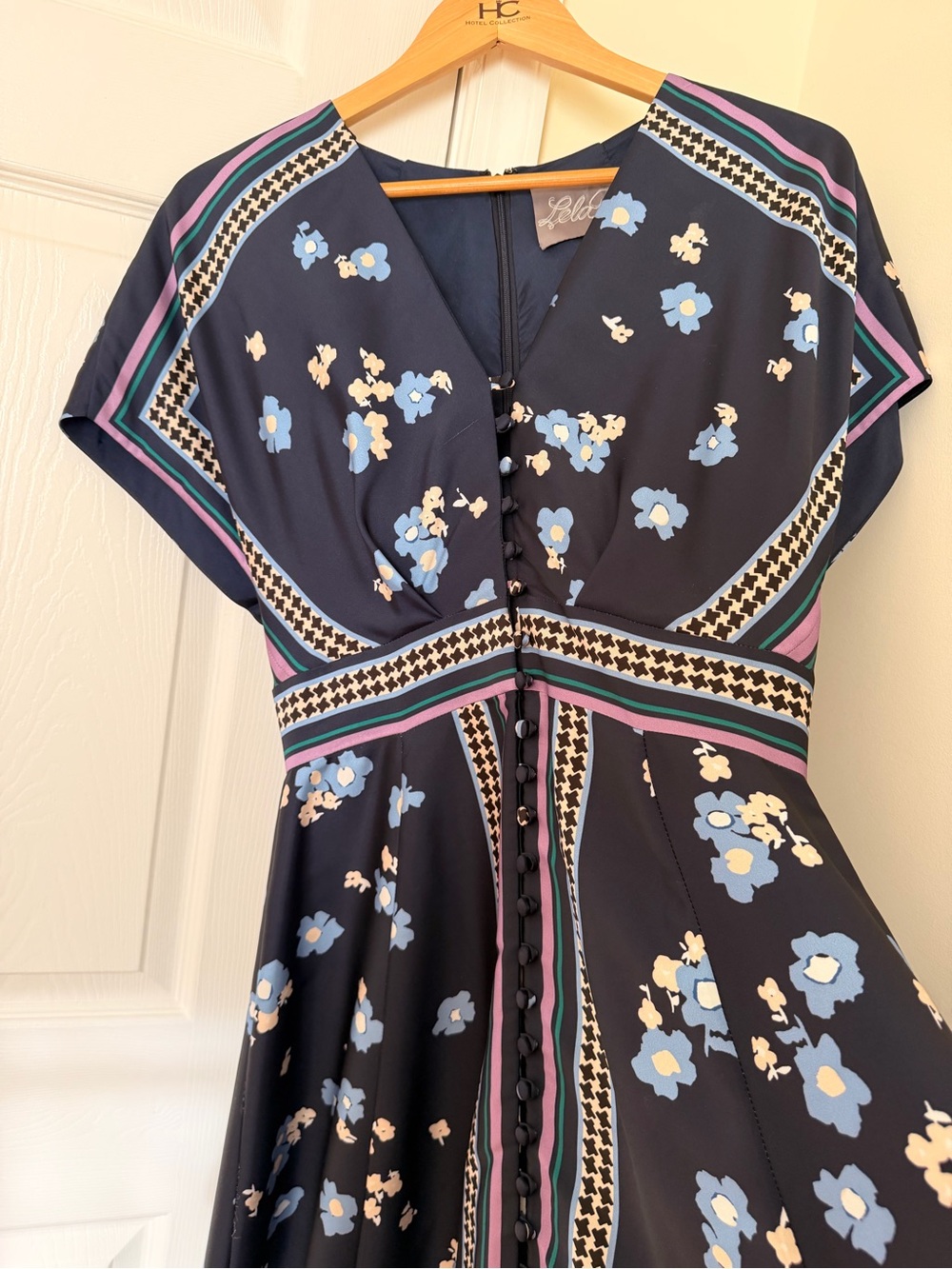 Lela Rose Navy Multi V-Neck Button Front Midi Dress - Picture 5 of 10